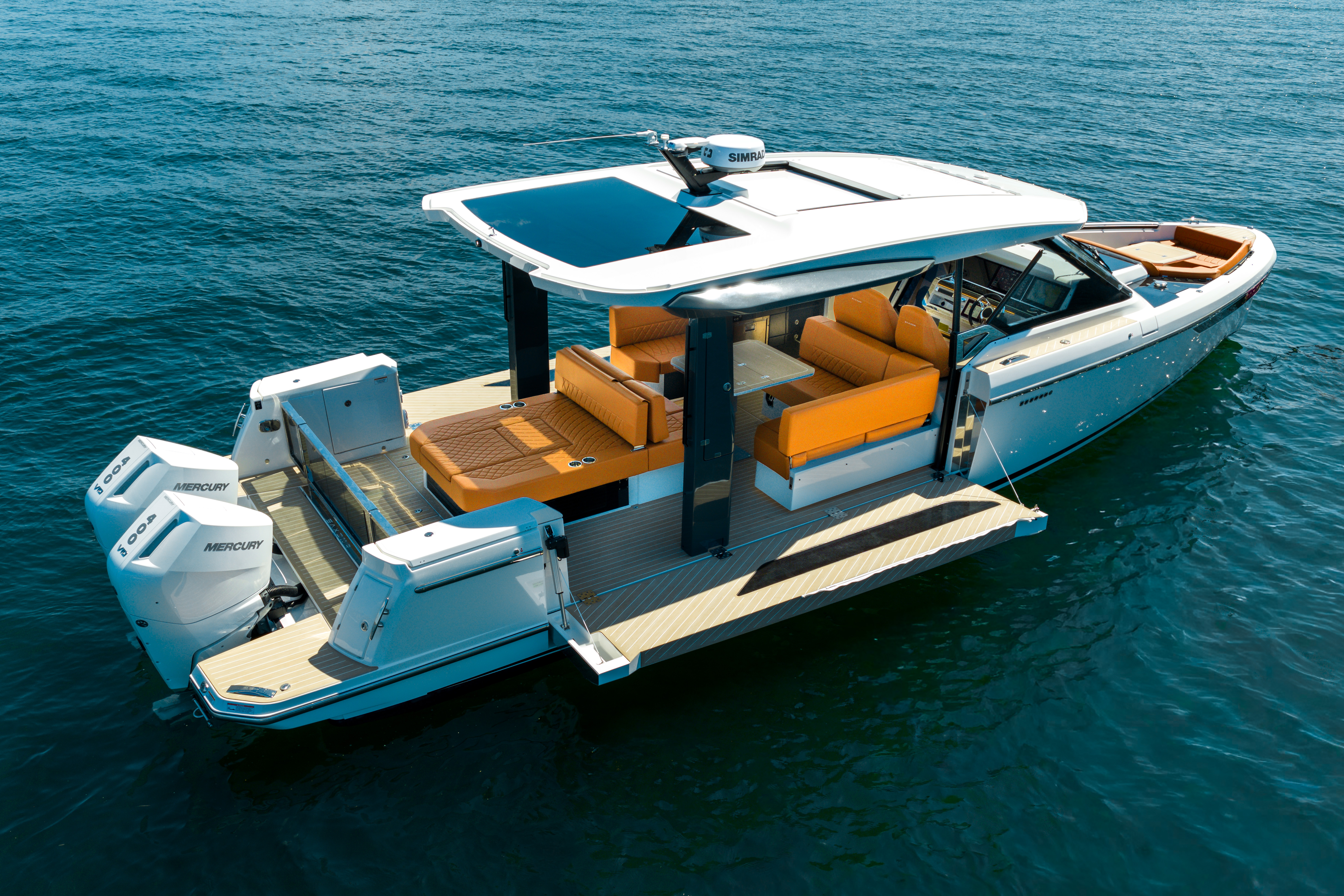 Saxdor 400 GTC and 400 series comparison boat