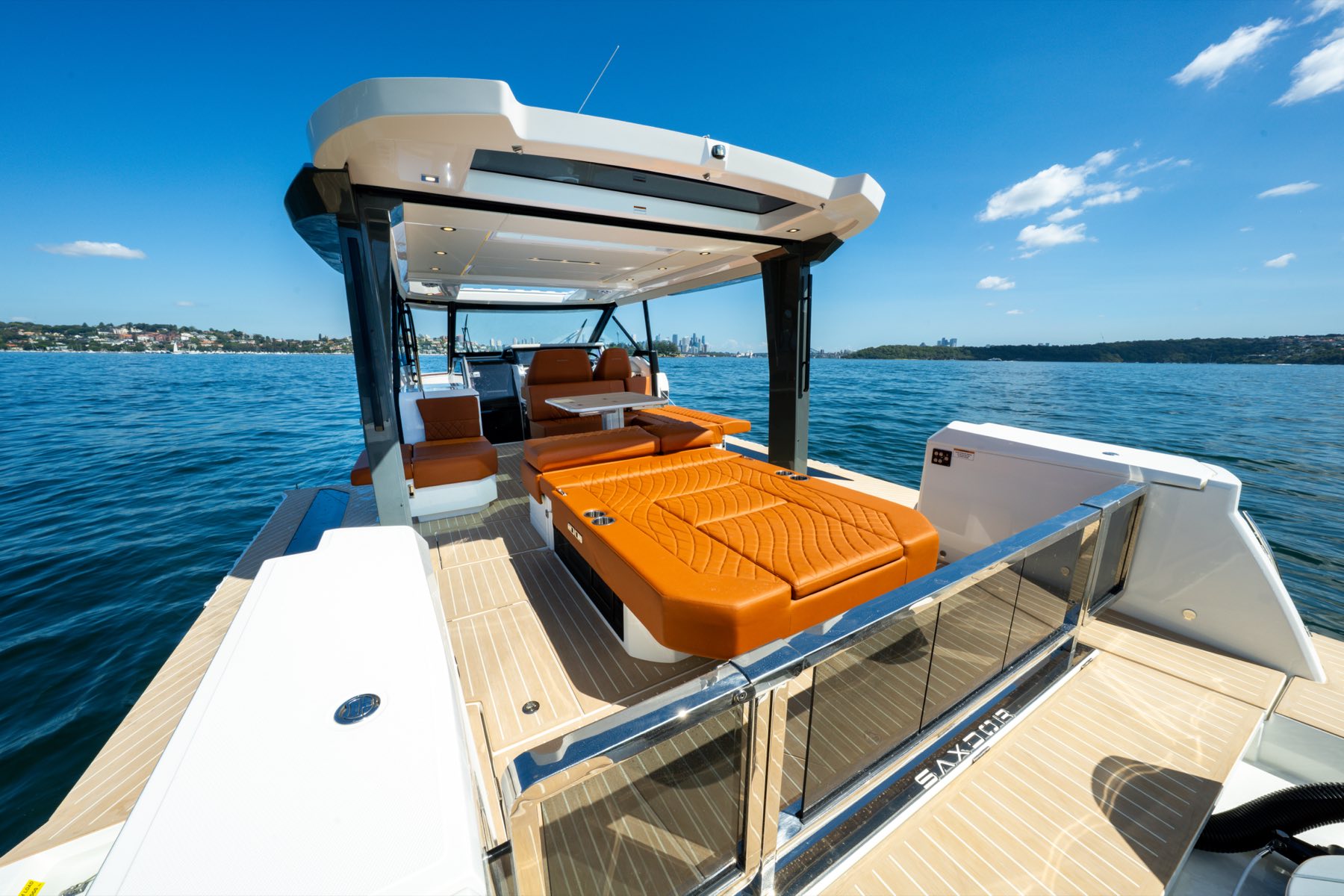 Lifestyle alternative comparison boat
